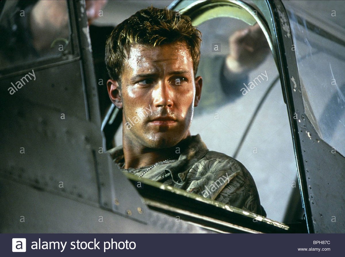 _erameglioieri's tweet image. Ben Affleck in Pearl Harbor (2001) rappresenta la bellezza assoluta.