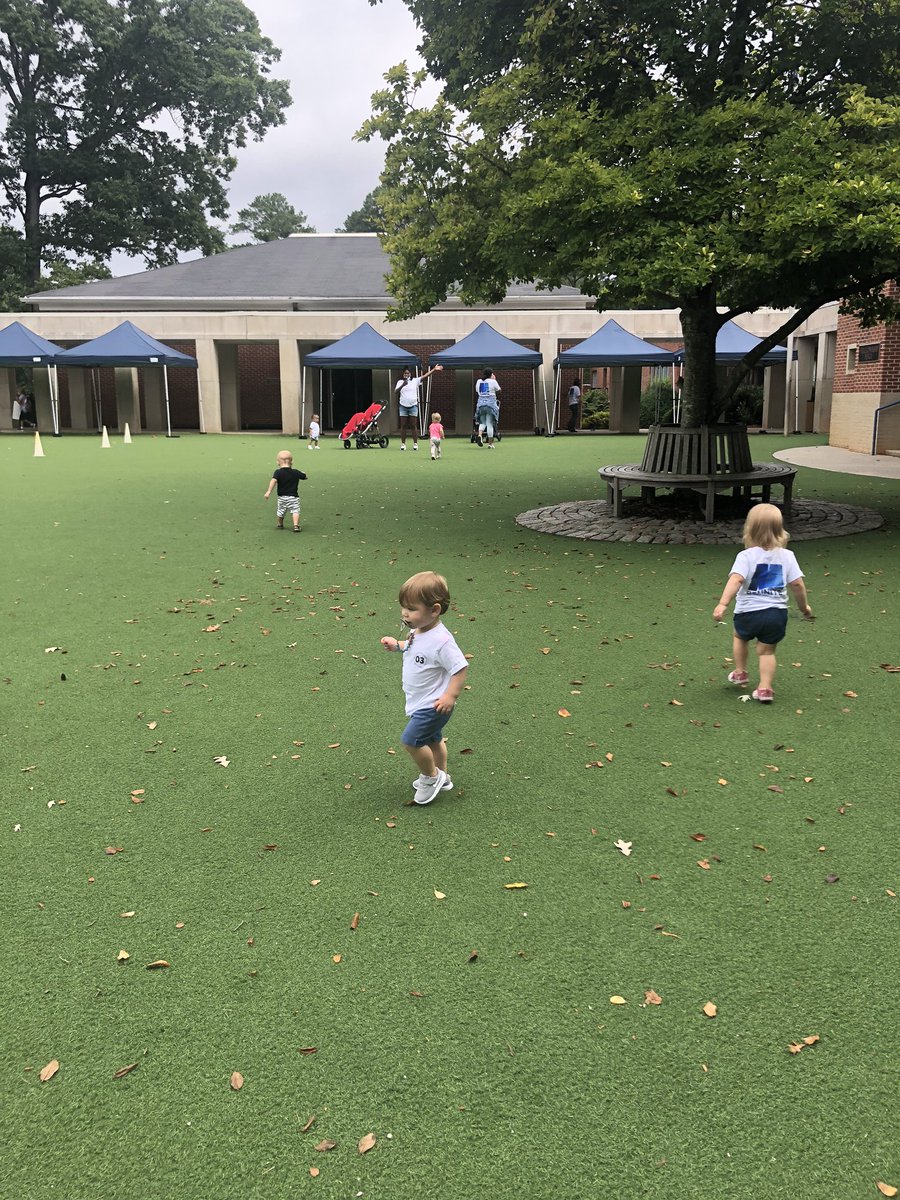 Did you say to stay 6ft apart teachers? We maybe be toddlers but we go this! 💪🏼☺️ #mvreunites #mvlittles