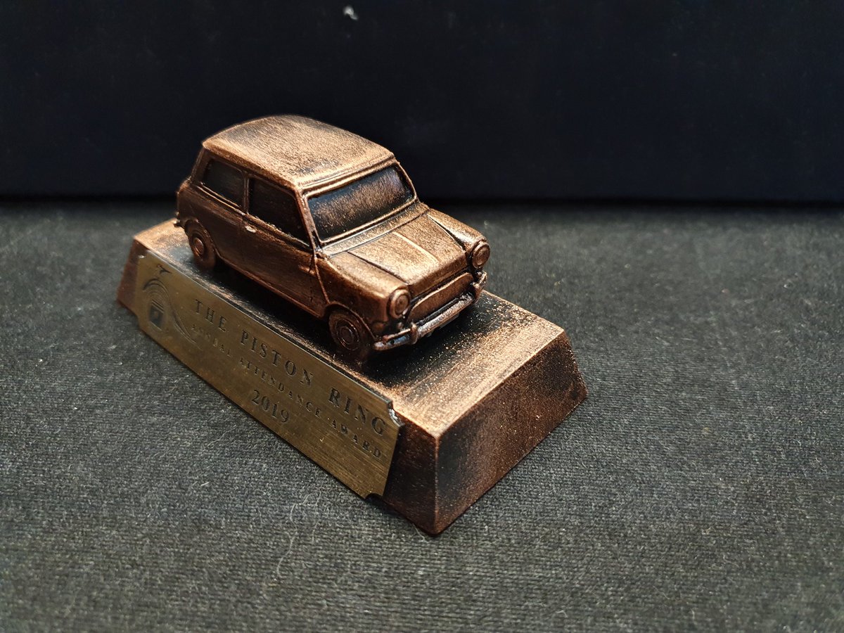GoldReefCityMin's tweet photo. Miniature Mini for #Pistonring c/w plaque for 2019. https://t.co/JsgRgz47Hz