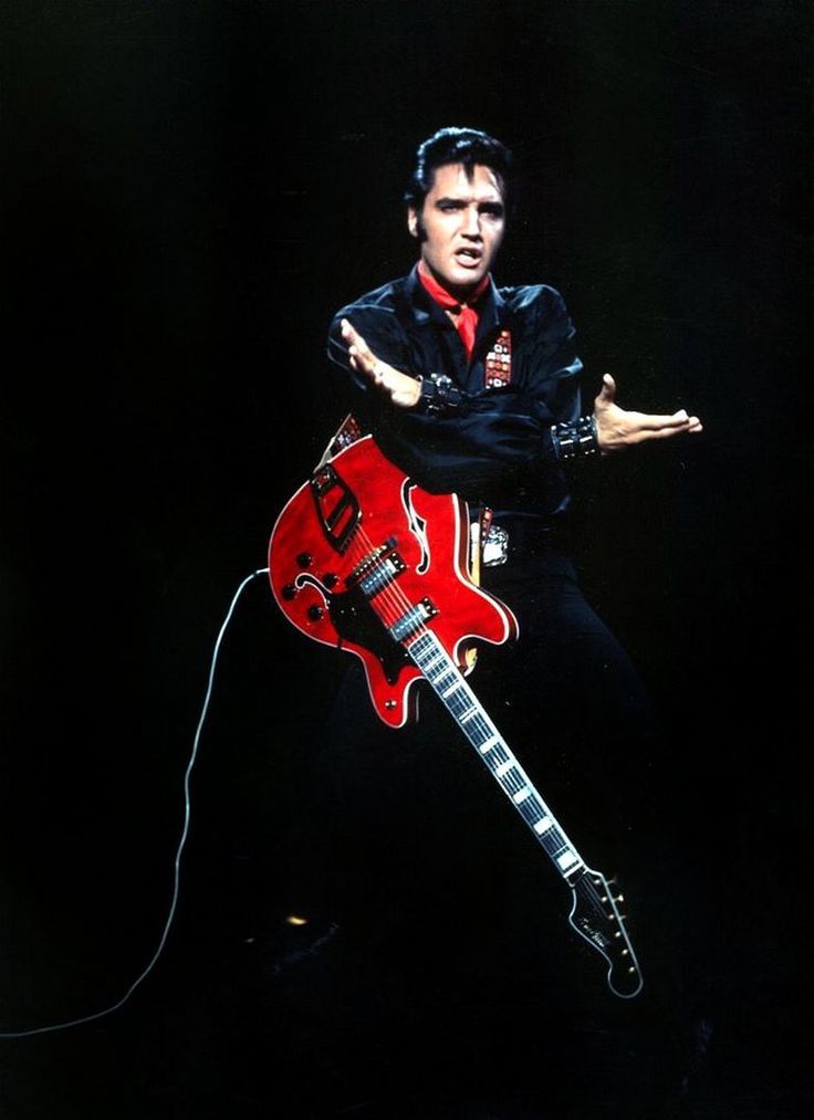MusicLegendsof1's tweet photo. Remembering @ElvisPresley  who passed away on this date in 1977.

His hits include Are You Lonesome Tonight? Return to Sender, Suspicious Minds, Blue Suede Shoes and many more! https://t.co/ZrewE7k574