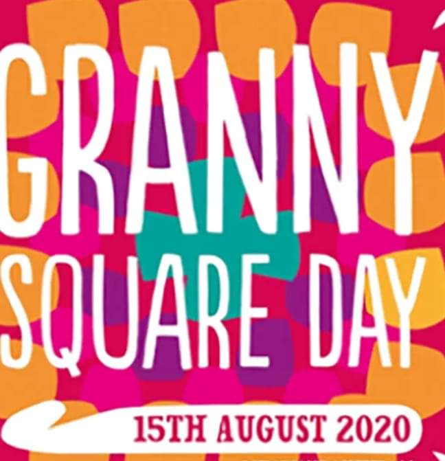 Did anyone embrace this yesterday? #GrannySquareDay2020 #showusyourknits