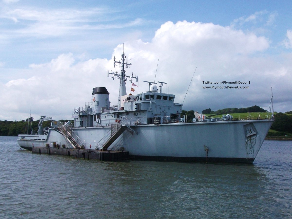 PlymouthDevon1's tweet photo. HMS Raleigh Jupiter Point, on the river Lynher, yesterday. @PlymouthDevon1 @HMS_Raleigh @NavyLookout @nportuarias @johnmorgan726 @TugboatsUK #HMSRaleigh #JupiterPoint #HMSRaleighJupiterPoint #RiverLynher #LynherRiver #Plymouth #RoyalNavy https://t.co/I47xLKiBRG