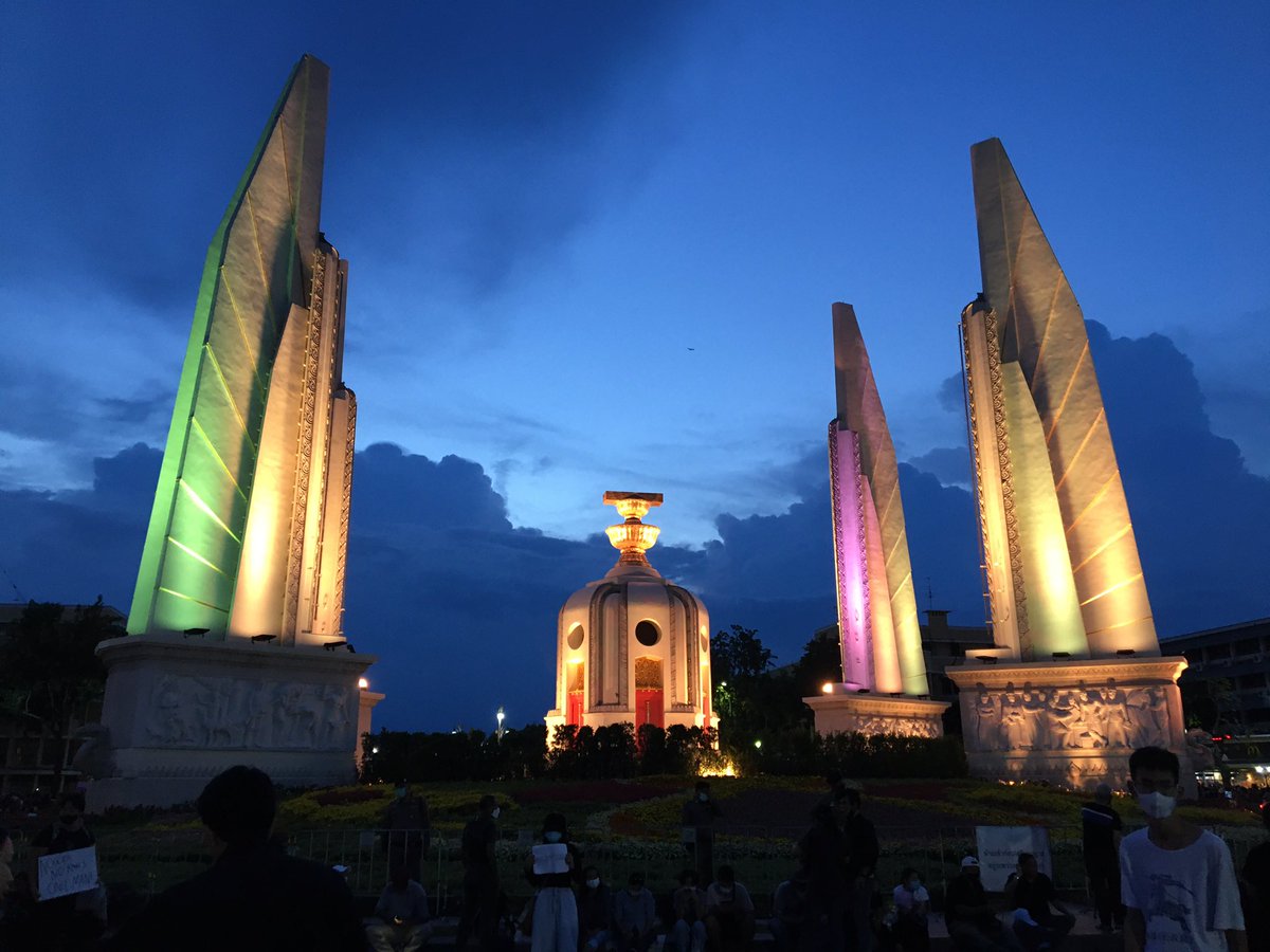 Ending my thread with pictures of our beautiful landmark. The Democracy Monument has been the iconic venue where recent youth protests entered uncharted territory. Read Reuters story:  https://reut.rs/2CwAHTD&nbsp;  #WhatsHappeningInThailand  #ประชาชนปลดแอก  #ขีดเส้นตายไล่เผด็จการ