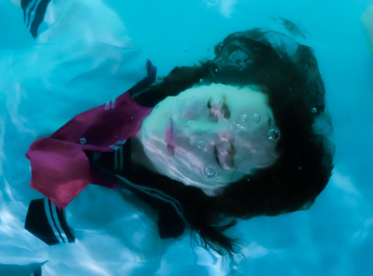 double_side2001's tweet photo. Water memories 2018-2019

#portrait 
#waterportrait 
#Mermaid 
#waterflower 
#siren
#マーメイド
#セイレーン
#水の子
#水中花 https://t.co/7U7LVHUkQo