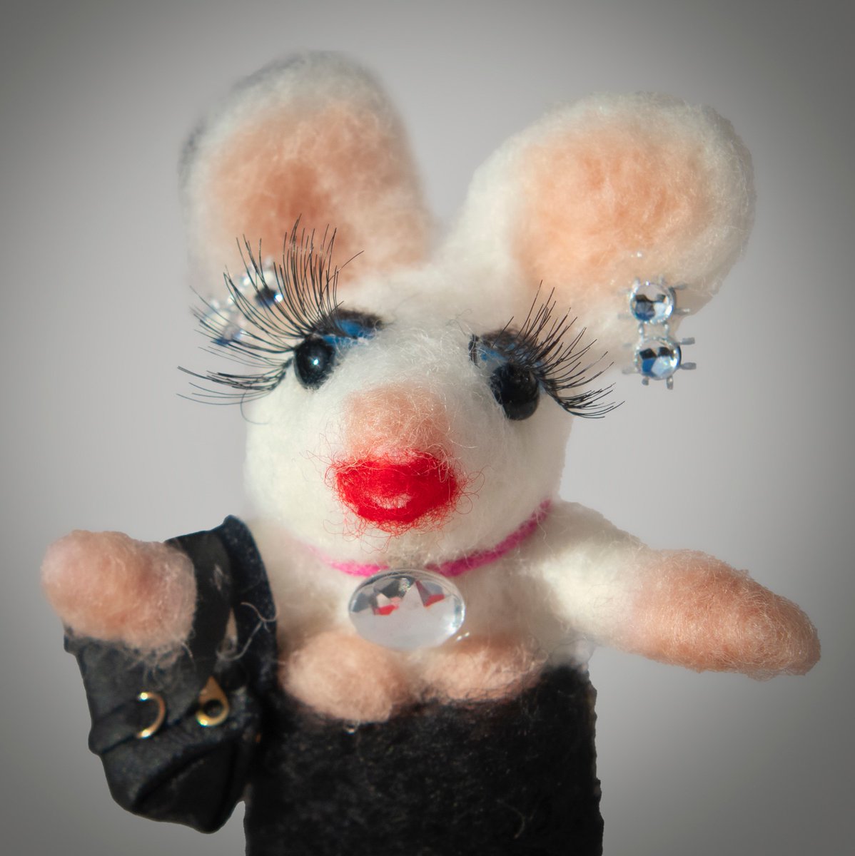 o_lotts's tweet photo. Stacey 'Solomouse' can't wait to go dancing and celebrate winning the #makerssmice competition @themakerss are running. Most retweets wins.
@StaceySolomon
@loosewomen
#glam #lashes #Dancing #XFactor #ImACeleb https://t.co/cdHx8w4Sz1