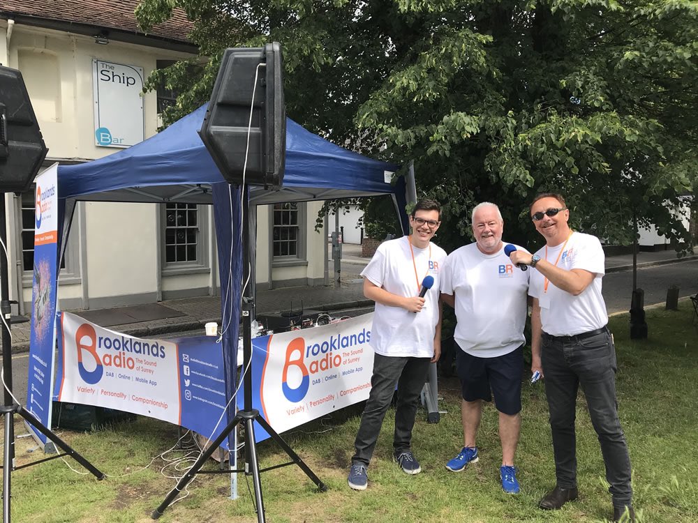 Photo of the Brooklands Radio team at last year’s  Great Weybridge Cake-Off
They are there again today for the Artisan Food &amp; Craft Market on Monument Green and the adjoining ‘Streetscape’ area in the High Street
allaboutweybridge.co.uk/weybridge-mark…