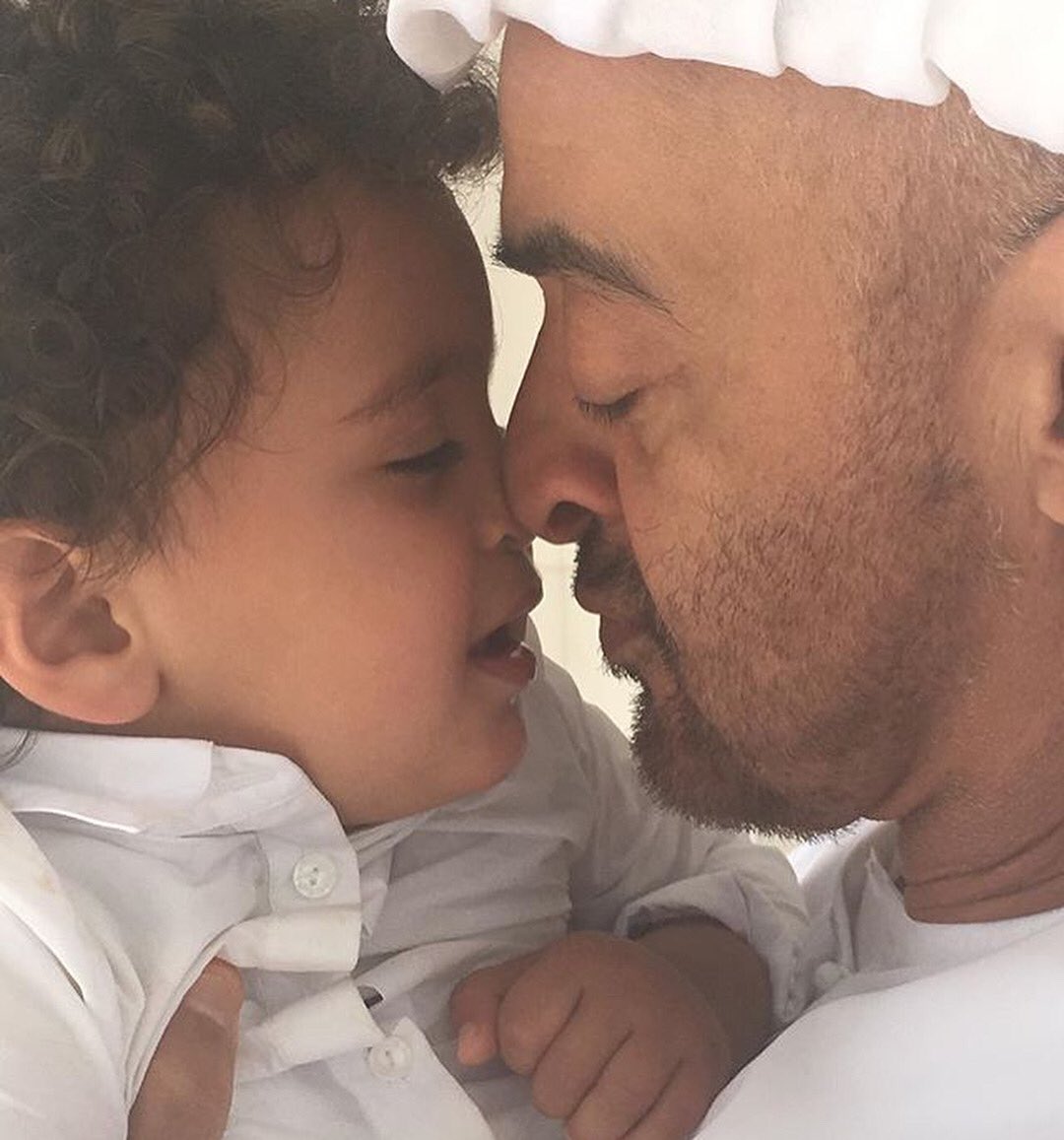 suhailalzaabi77's tweet photo. '

.

أَنا بأي عين أَضمـك وأنت عيني ..❤🇦🇪

#محمد_بن_زايد_عزنا_وفخرنا https://t.co/e9VaJ6DzOy