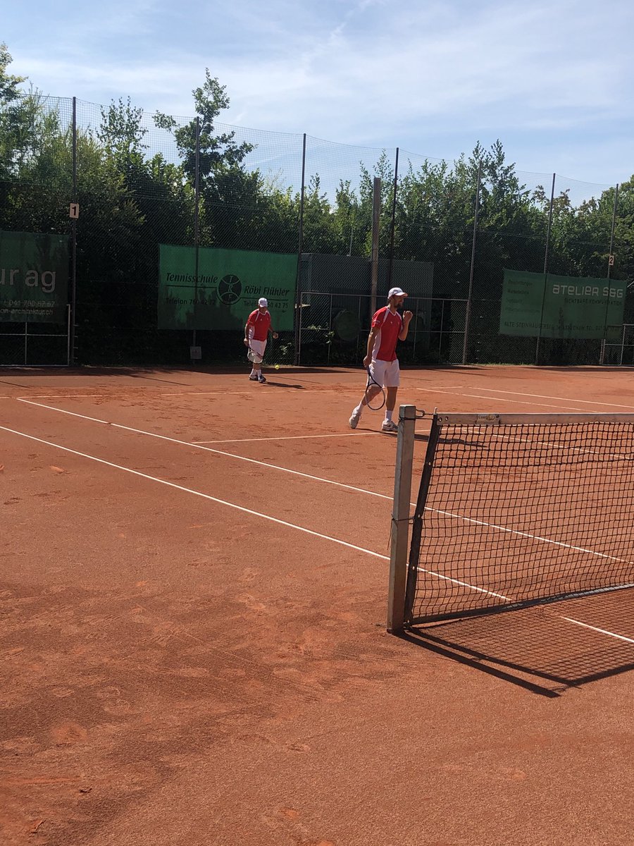 marcojkeller's tweet photo. Scouting my next opponents. Cu soon on court,⁦@mchiudinelli33⁩ and ⁦@LChiudi⁩ https://t.co/e1VEatUv8k