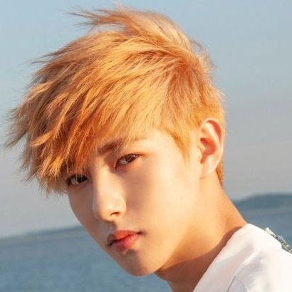 renjun with curly/fluffy hair - a thread ♡