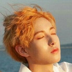 renjun with curly/fluffy hair - a thread ♡