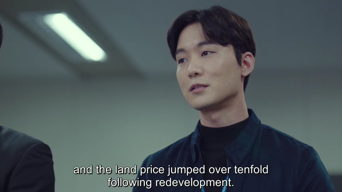 10. One prosecutor who was investigating a land development case in Daegu bought land under a relative's name, and the land price jumped over tenfold following redevelopment.