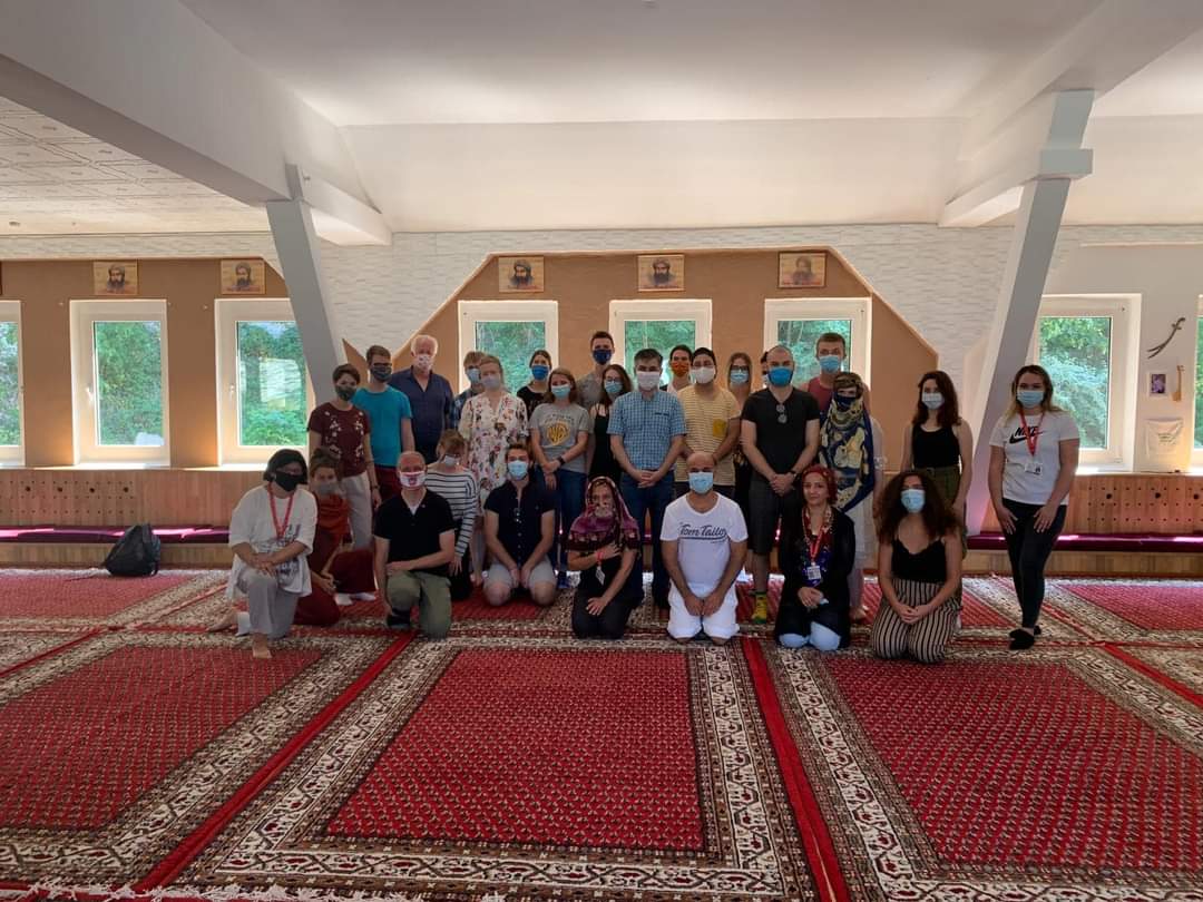 BAKMde's tweet photo. Merhaba Canlar,

am Dienstag war ein internationaler Besuch unter Leitung der GESW in unserem Verein. 
Wir hatten gemeinsam mit den deutschen, polnischen und rumänischen Studenten/ Dozenten einen wirklich lustigen, kurzweiligen und lehrreichen Tag.

GESW

https://t.co/kKl5mEajoo https://t.co/TpzyNHFuyS