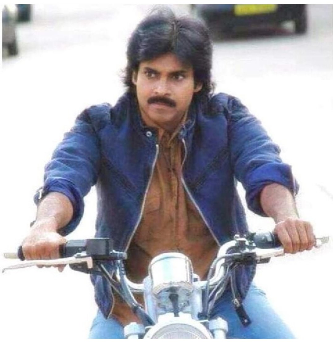 saiteja098765's tweet photo. #PawannKalyanBirthdayCDP
Rare pic @PawanKalyan 
Speed up 🔥 https://t.co/g66hKOOOej