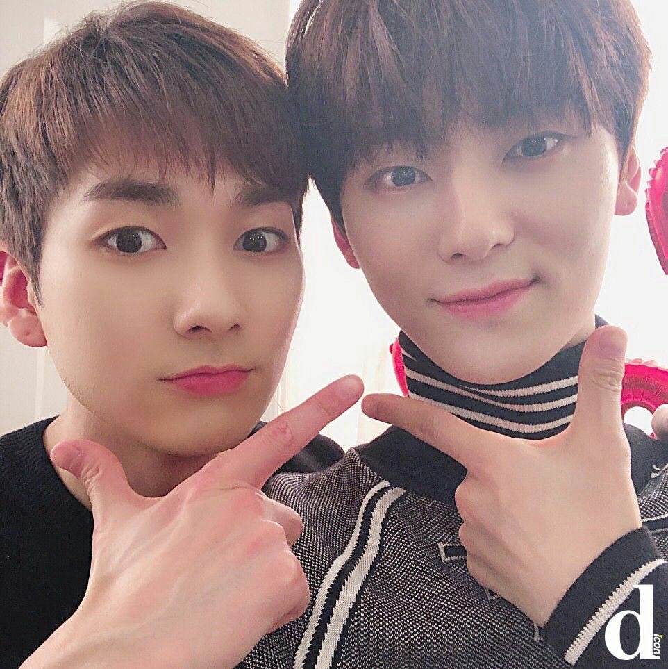 Day 15 | Pic with Aron Minron, also known as the hackings  #NUEST  #뉴이스트  #MINHYUN  #민현  #황민현