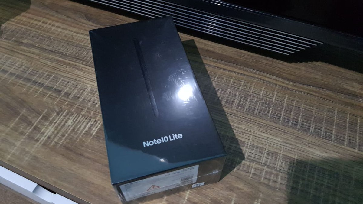 Akan dipilih 1 pemenang saja secara Berdoa biar bermanfaat Bagi Yang Menang.  

Untuk mendapatkan 1 Buah HP Samsung Note 10 Lite . 😊

Jangan Lupa #DoaNetijen