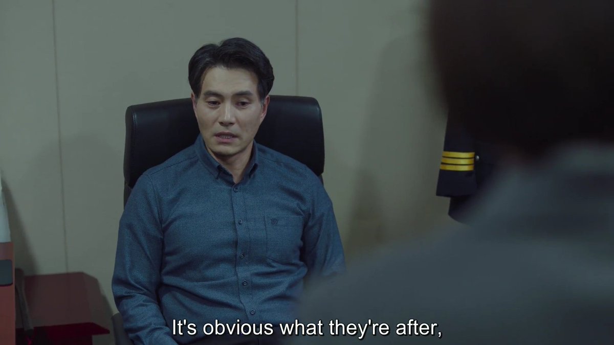 13. (Related to News No.3) Choi Bit meet with Investigation Director, Shin Jae Young.The prosecution wants to summon the Intelligence Bureau Director. It's obvious what they're after (to monopolize investigation authority)