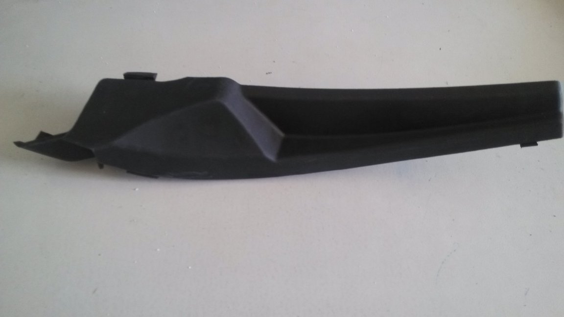 CHINADAWNGROUP's tweet photo. The #TPEmaterial for the end corner of #automotive ventilation cover developed by Dawn is processed by #injectionmolding. The #TPE exterior cover material whose mechanical properties meet VW50123 has a hardness of 95A. https://t.co/uSORL5Muol