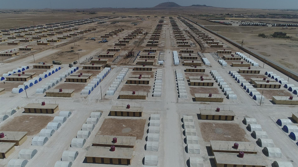 starrcongress's tweet photo. Next week the Autonomous Administration will open a new camp in the east of Hesekê for people displaced from Serêkaniyê and Girê Spî.

 The new camp will be called Serêkaniyê camp and until now 2.660 tents have been set up. https://t.co/fWGxiQUEwz
