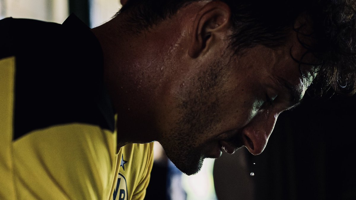 BVB's tweet photo. 💧Drip. #anschwitzen ✔️ https://t.co/CReuHwvkLu