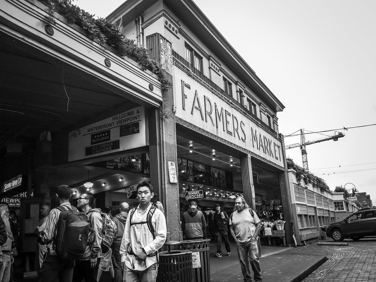 Farmer's Market #documentaryphoto #streetphotography #streetphoto #blackandwhitephotography #blackandwhitephoto
