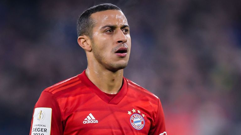 Thiago Alcântara has reached an agreement with Liverpool over a 4-year contract. The midfielder has already found his house and is waiting for the two clubs to find an agreement on the fee.

(Source: RMC Sport)