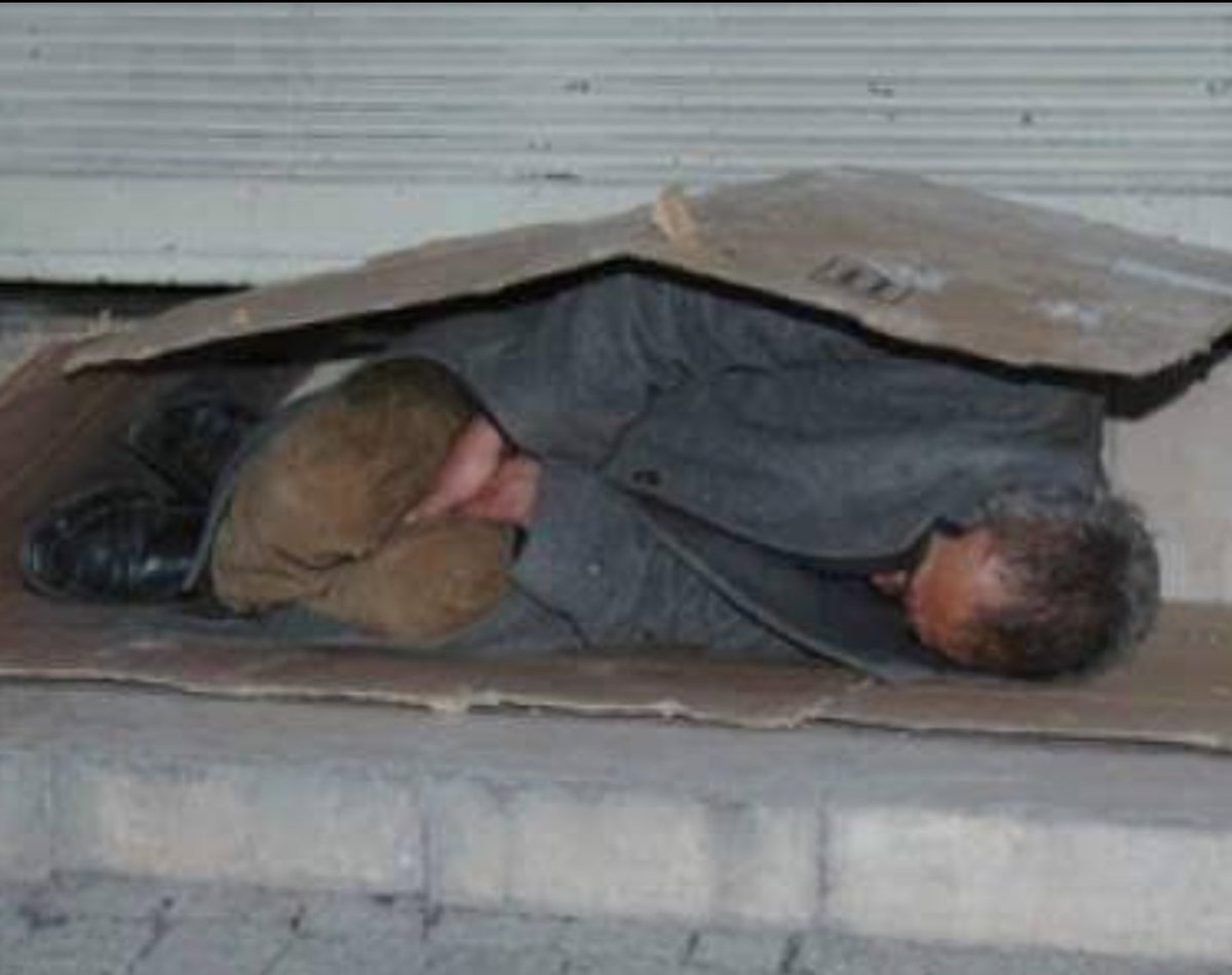 Yaşamak insanoğluna verilen en zahmetli iş.