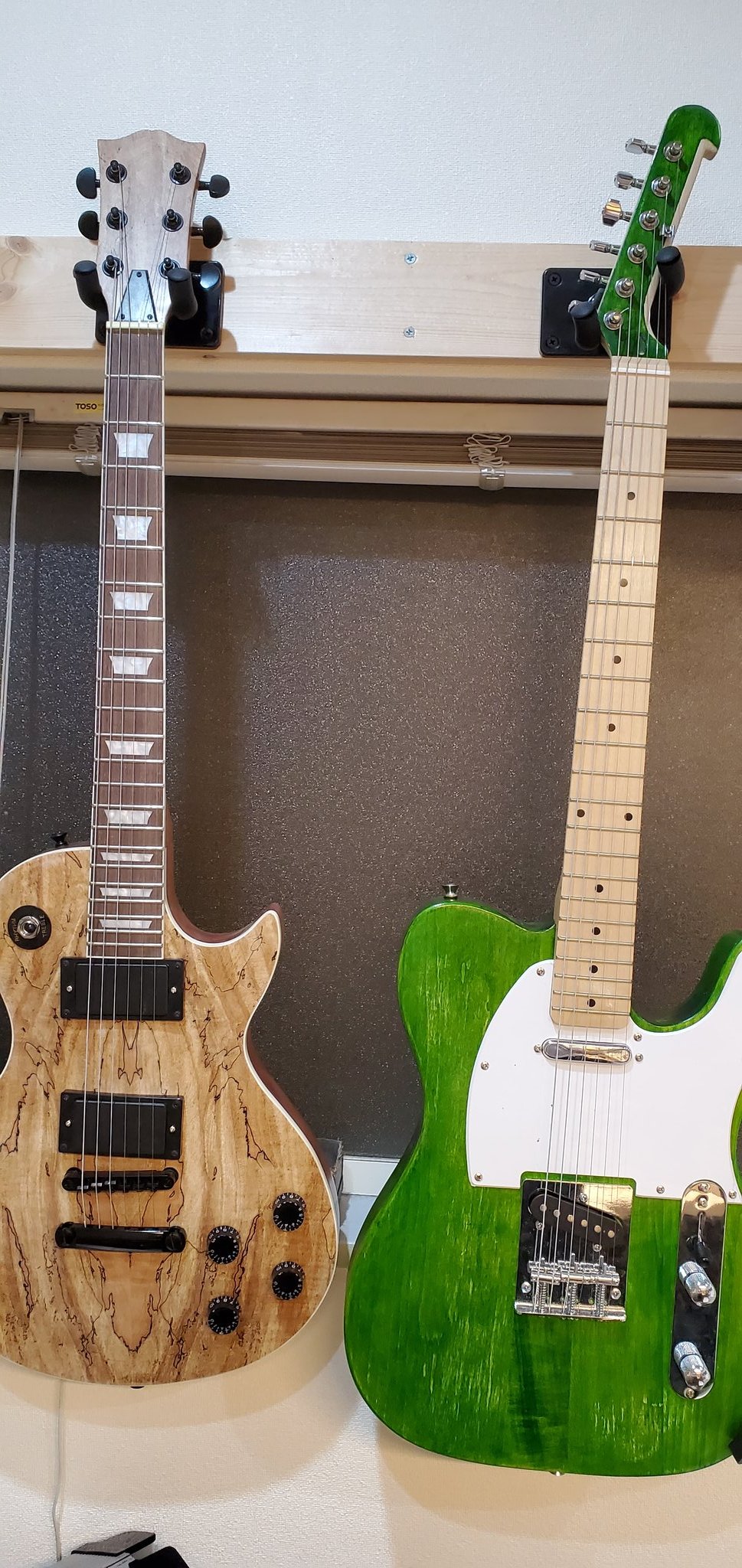 Diyギターキットのrockmusicstore A Twitter 今日は2本造りました 両方とも Xotic さんの Oilgel で仕上げています レスポールは 400まで研磨し着色無し テレキャスは素地着色 ギター ギターキット Diyギター ギターdiy Diy ハンドメイド レスポール