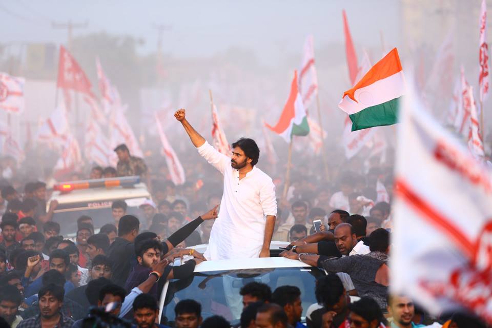 ChhBong's tweet photo. This is one of the Quote from @PawanKalyan's 2003 Journal (Collected from different books and authors)  

 #PawanKalyanBirthdayCDP https://t.co/jA0D1KUBCb