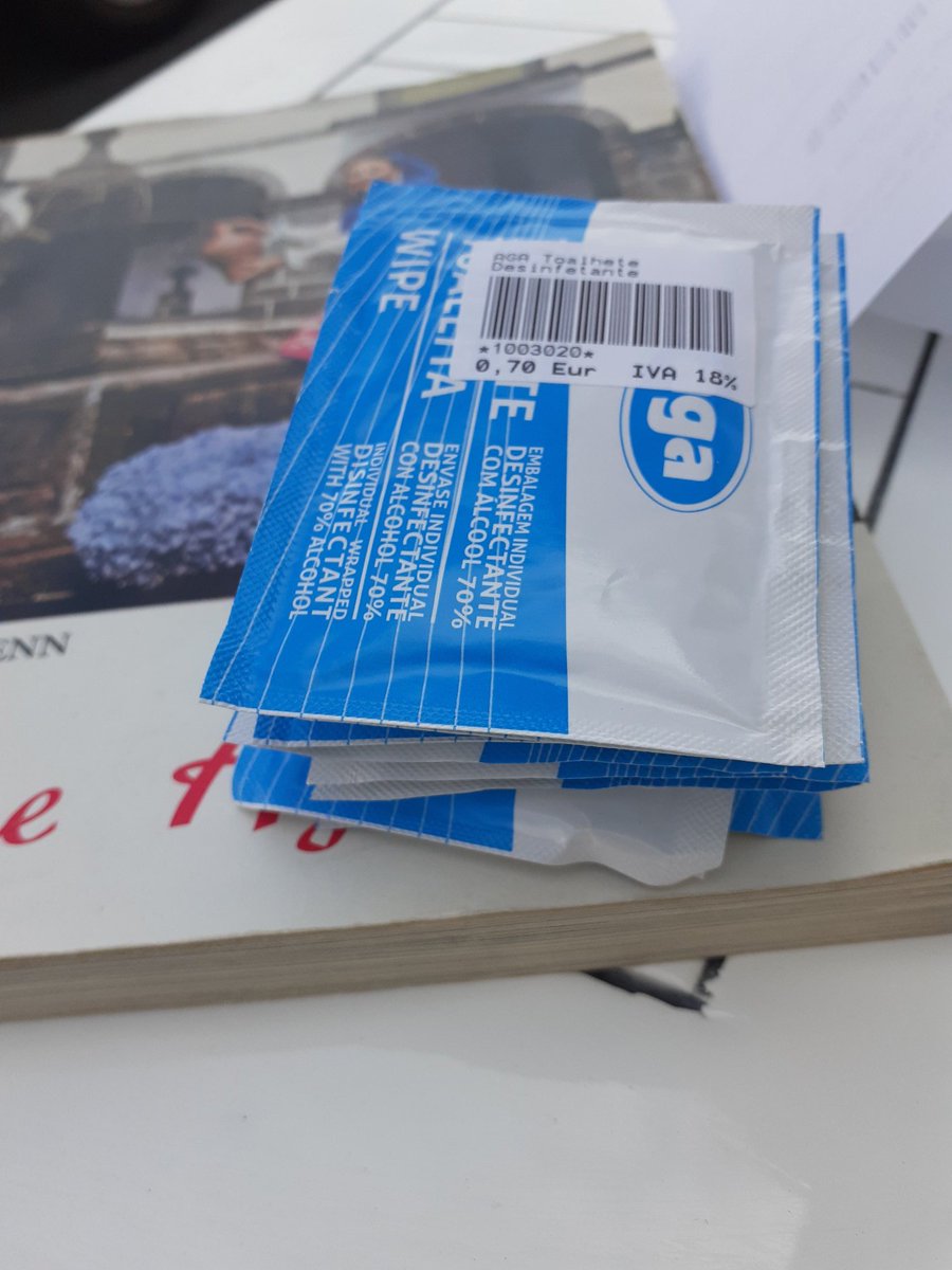 I bought me also some disinfecting wipes.They were ridiculously expensive but I keep losing the disinfecting gel little bottles everywhere and that was even more expensive.I think I will place the wipes next to face masks to always have one one me.30/n https://twitter.com/NachoOliveras/status/1244947622064017410?s=19