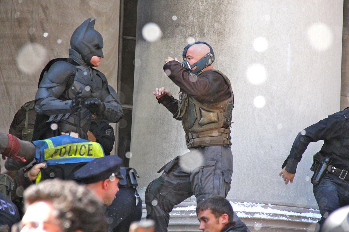 BobbyHanton's tweet image. This time 9 years ago I was in Pittsburg, LA and NYC shooting The Dark Knight Rises it wasn’t even hot in the Bat Suit I wish it was hotter if anything!! 🤥 Epic memories 🦇 🙏🏽⠀⠀

Huge respect &amp;amp; thanks to the entire Stunt Team and crew! 💪🏽⠀⠀
⠀⠀
#Tbt #Batman #TomHardy ⠀⠀
