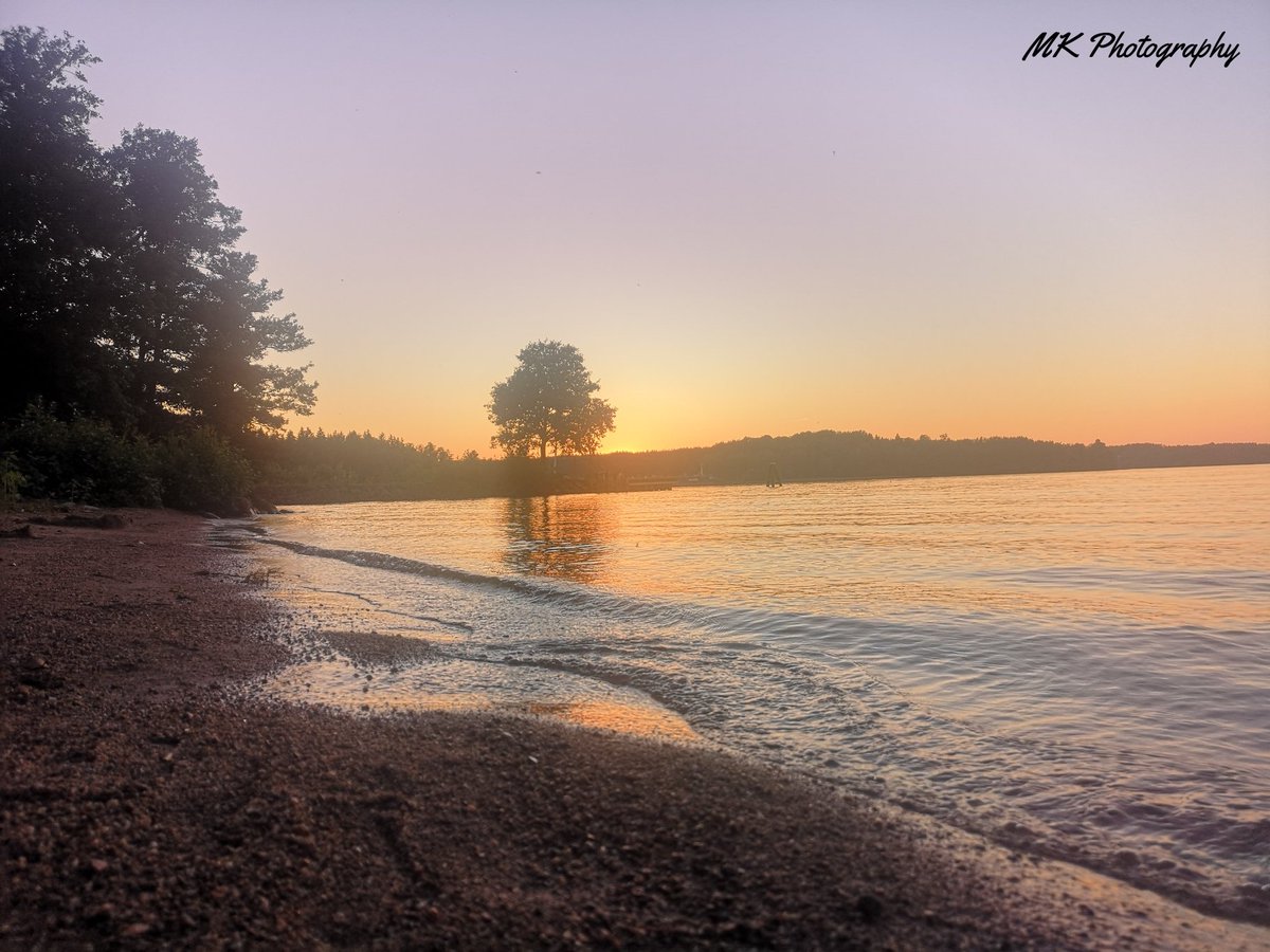 MKPhotography19's tweet photo. ๐ท๐ฑ
#Captured by me
#Sweden #Stockholm #Taxinge
๐โฑ๏ธ๐
#SmartPhotoSpring #smartinspo
#Spring #Klartse #Sunset #Sun
#500pxrtg
#MKphotography
#MobCam
#photo
#bns_landscape
#photography #Instagram #instaphoto #picture #Nature #Shot
@salovesunsets @500px https://t.co/6HdJ5aLIPL