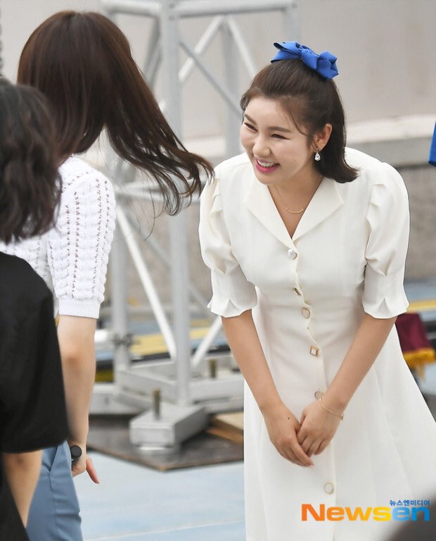 YunaPics's tweet photo. 연느와 뽀야미의 만남! 연느 자주 보게 코로나 좀 가라고ㅠㅠ
#김연아 #YunaKim #金姸兒 #キムヨナ #QueenYuna #figureskating #OlympicChampion #0905 #YunaTime #1일1연아 https://t.co/Qn6ZsvhUhY