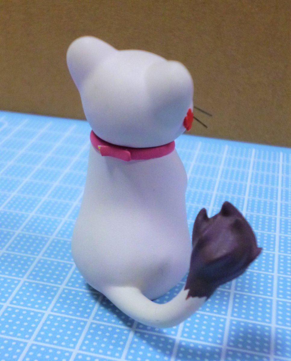 又由 またよし 無いからスクラッチしました しあわせソウのオコジョさん コジョルー 懐かしい オコジョさん のアニメ版テコ入れキャラw コジョルーです 昔の物なので随所にヒビ割れが