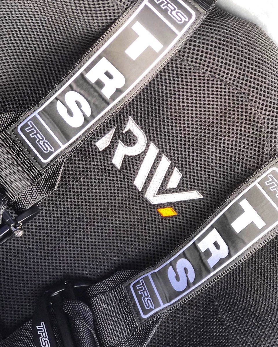 robwelhamracing's tweet photo. ••• SOMETHING SPECIAL FOR SILVERSTONE•••
As my bum will be the only one of team RWR allowed on a seat next weekend we & @GCDagency have something really cool planned!
Watch this space and follow #TheQuaranteam
@f1000uk @750MotorClub @iNDiSeat
#nospectatorsallowed https://t.co/HedhfKerdm