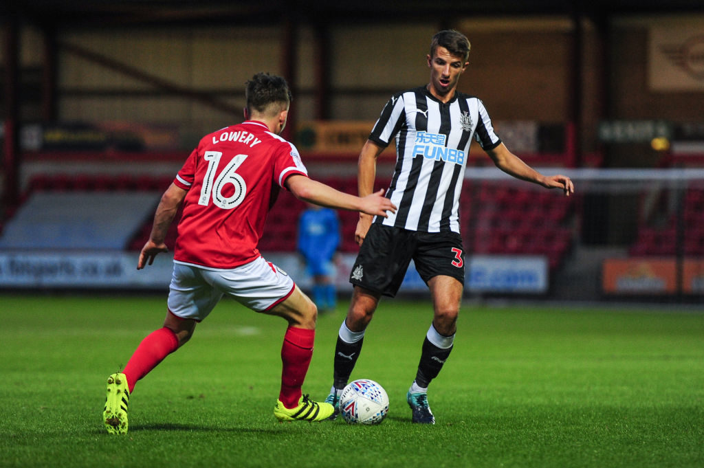 Where does he fit ?Barlaser has an the ability to play DM in a double pivot, as holding DM or CM in a midfield 3. His ability to stay disciplined makes him a good fit for all the current midfield options and in order to turn the lowest possession team...