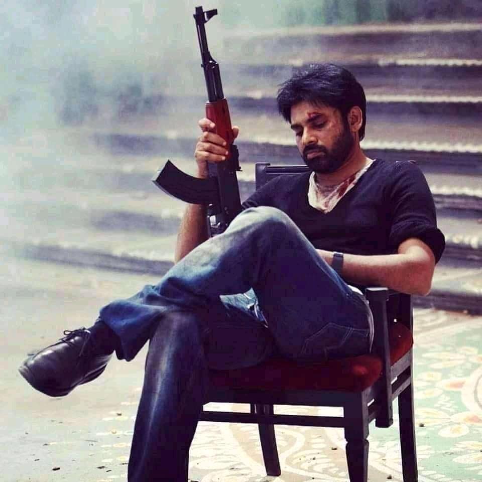 PawanIsm_02's tweet photo. Can I get 666 rts last 3 mnts only...

RETWEET maximum 🔁🔁❣️❣️
Blast 🔁rt button 🔥🤙  🔥
❣️❣️💚❣️❣️

#PawanKalyanBirthdayCDP https://t.co/nIn10fm46x