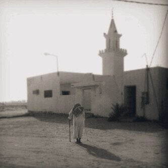 <a href="/SoSo_2019_s/">‏𝕊𝕒𝕞ira 𝔸𝕝 𝕆𝕥𝕒𝕚𝕓𝕚</a> قلبي ببيتِ اللهِ بـاتَ معلَّقًا
يبـغي زيـارتَـهُ بـكـلِّ صـلاةِ

فالروحُ عاشقةٌ وقلبي هائمٌ
بحلاوةِ السجداتِ والميقاتِ
مُناي✍