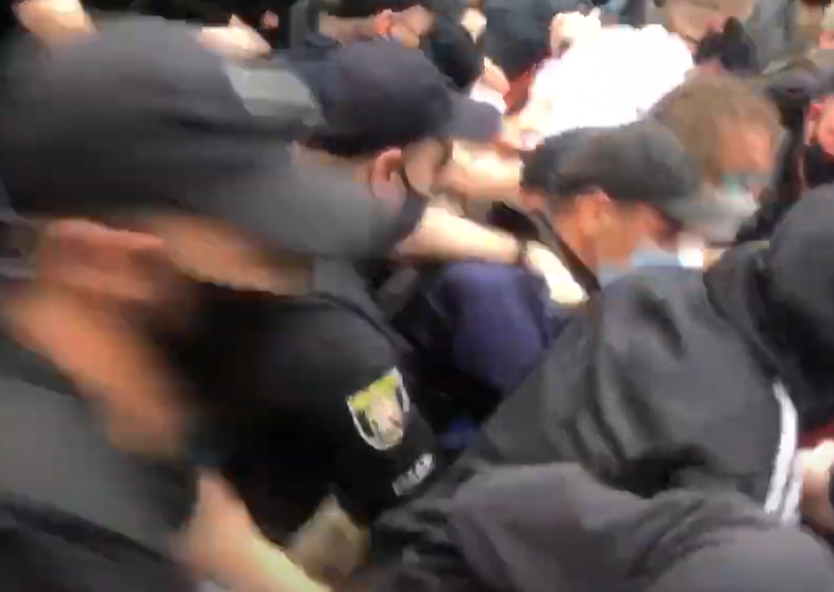 halyapuff's tweet photo. After 5 years a #Ukrainian political prisoner in #Russia, #Kolchenko sentenced by court in #Ukraine on false police protocols
#Euromaidan #FreeKolchenko
https://t.co/eJbmen2qHK https://t.co/z68Sah4KQC