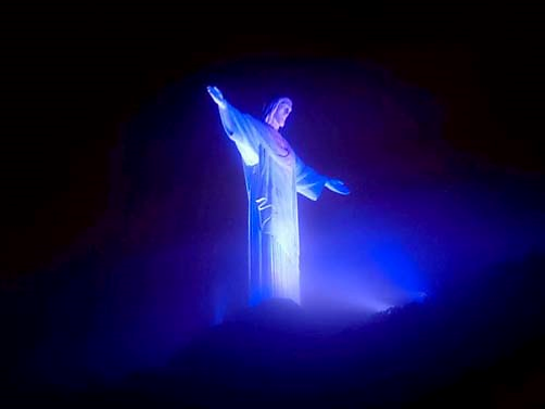 MaraBacellar1's tweet photo. The Christ Redeemer of Corcovado in Rio de Janeiro - one of the seven wonders of the modern world! 💙
Bless everyone. . . #RiodeJaneiro #Riobynight https://t.co/7gm3eq5LS0