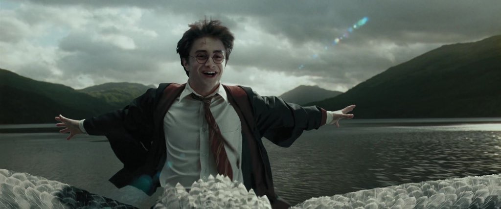 sen ne durumda olursam olayım her izlediğimde yüzümde bir tebessüm oluşturabilecek en güzel sahnesin..
#HarryPotterVeAzkabanTutsağı