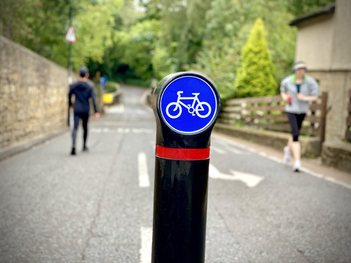 carltonreid's tweet image. This narrow old bridge in Jesmond was awful for motorists, cyclists and pedestrians. Since Thursday it has been transformed by @NewcastleCC into a great route for active travel.