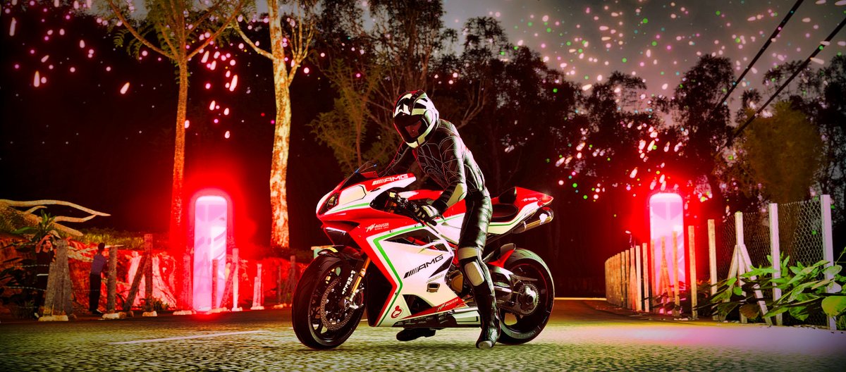 luxplays's tweet image. #driveclubbikes #mvagusta