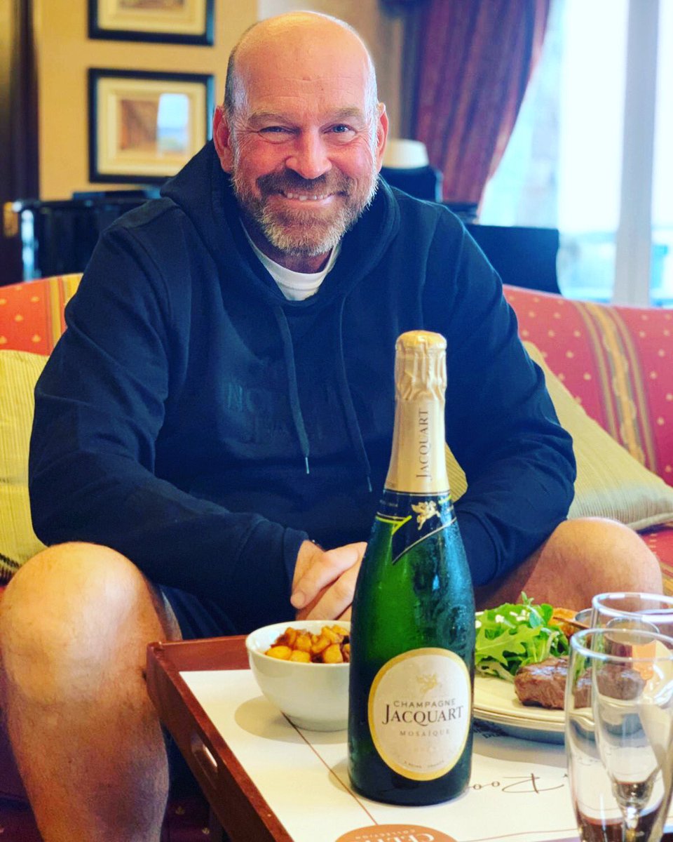 What a rollercoaster that was! Can’t thank you all enough for the support I’ve received these last 4 days. I’m a very tired and very proud man right now 🥂