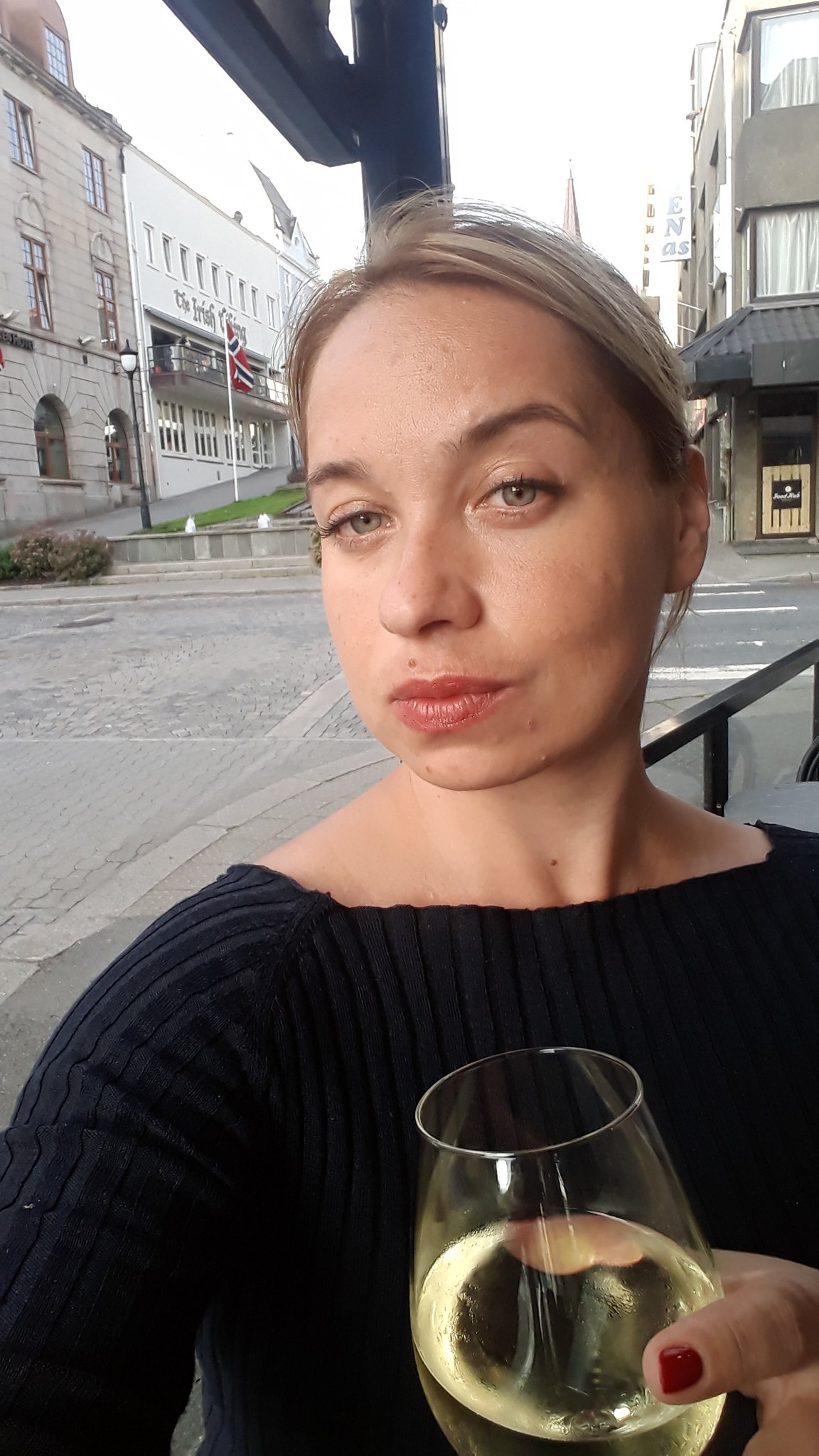 Tw Pornstars Olga Cabaeva Twitter Empty Street Nobody Sits On 