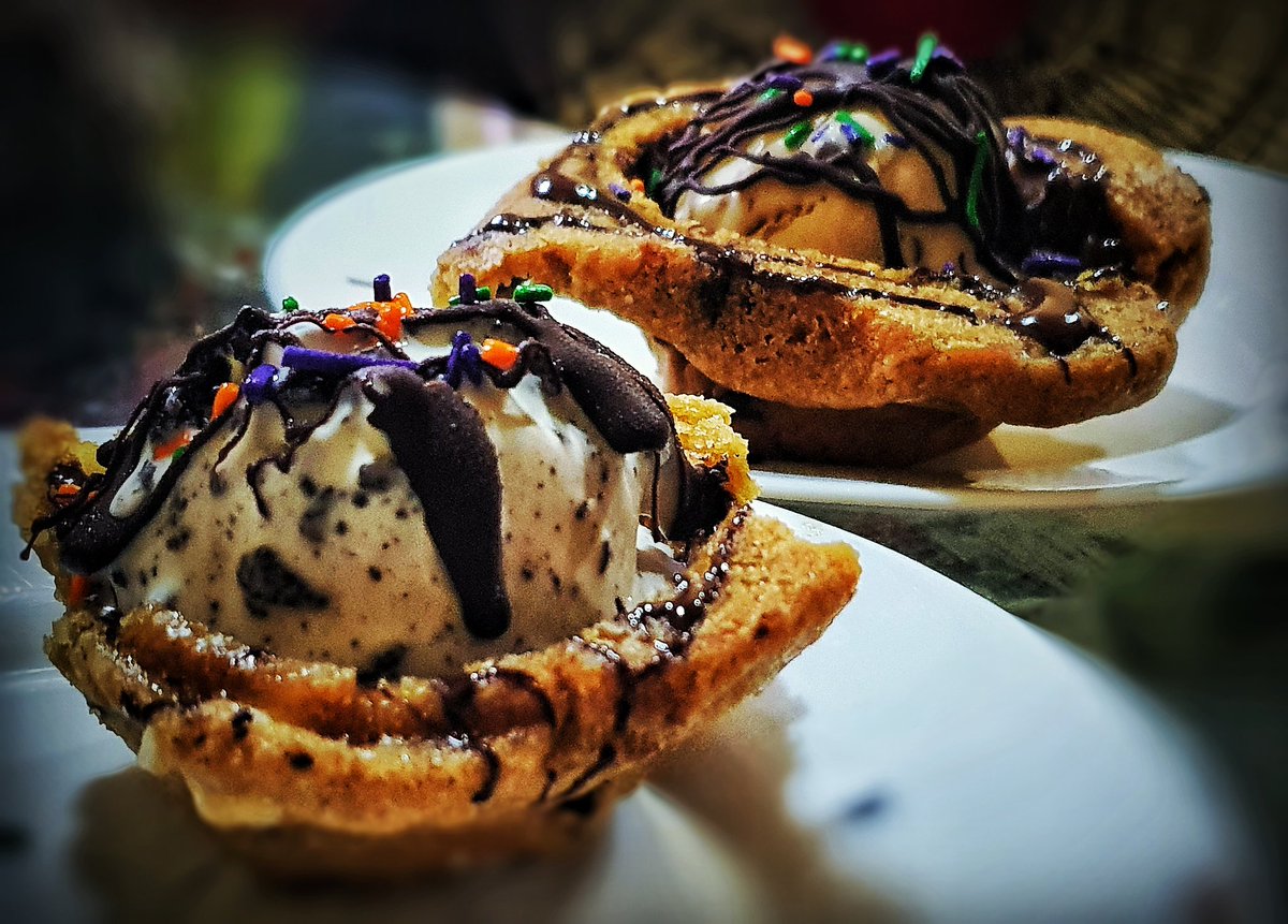 iamREGC's tweet photo. Everything from scratch by @thispettypotato #icecream https://t.co/uyrl3doKWk
