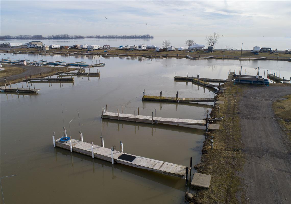 toledonews's tweet image. Get caught up on the first 4 episodes of #Code18: Unsolved now! 🎙️ &amp;gt;&amp;gt; bit.ly/3iAiROS Ep 5 drops Monday and you won&apos;t want to miss our exclusive interview with Tim Darrow about his last fight with his father.