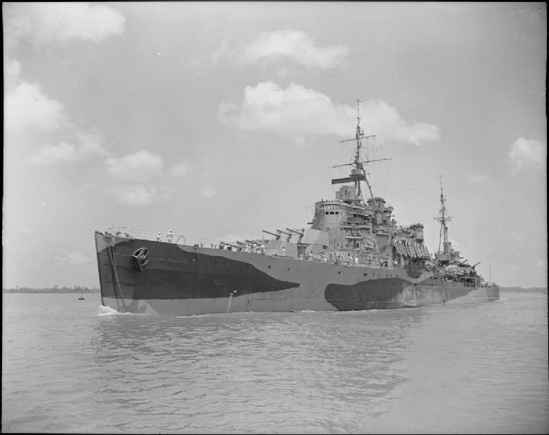 There were also a number of cruisers, including the heavy County Class cruisers HMS London & HMS Sussex, & the Colony Class HMS Nigeria & HMS Ceylon.