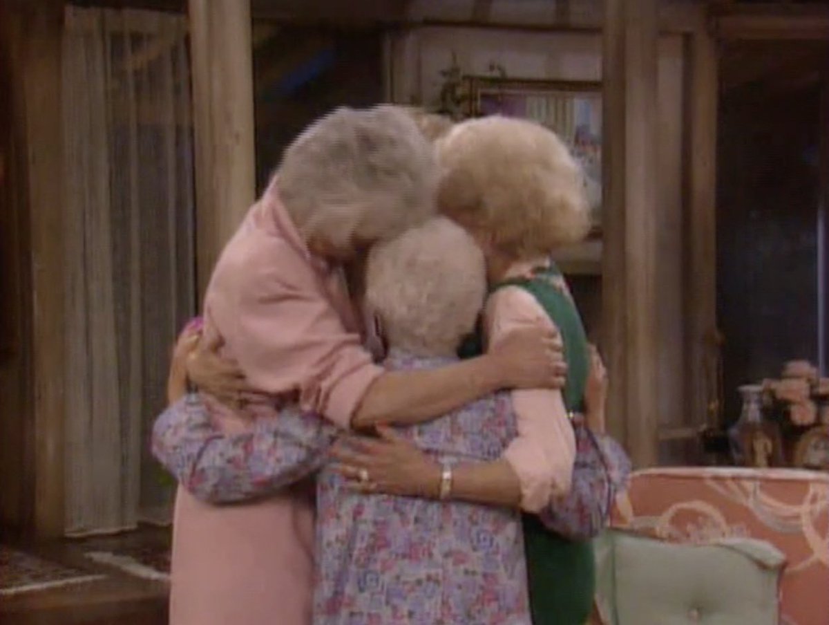  #GoldenGirls as  #Rugby players with thighs that could choke a bear  #GoldenGIrlsEveryDay (6/10)