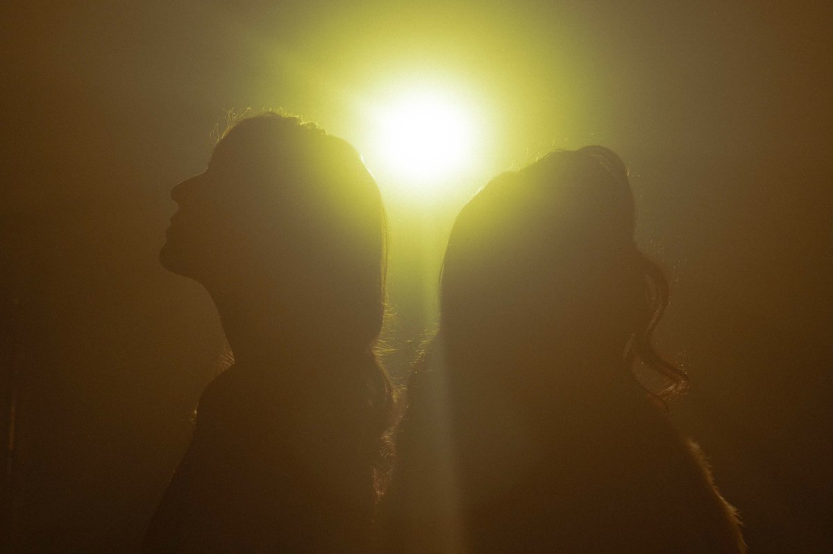 Escarlata presenta: “Te Ofrezco” 👠🕰🎶🥃🔥 Próximamente #NuevoSencillo #BolerosParaDarteCuenta