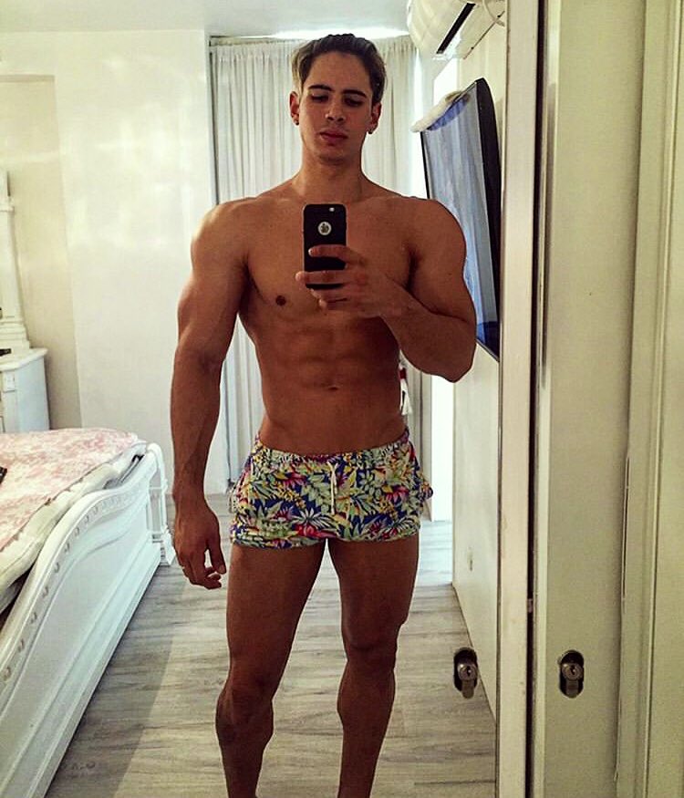 ALPHAGIO3's tweet photo. Wallets OUT, get in DMs 💪🏻👺💸🔥 https://t.co/zVPJnT6LxD
